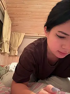 clairewntr online show from January 1, 2025, 12:53 am