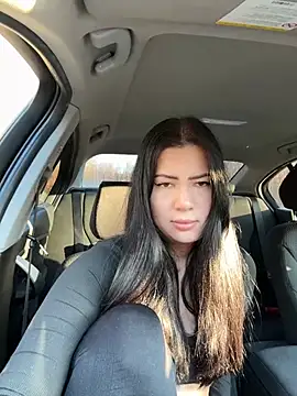 clairewntr online show from January 19, 2025, 2:28 pm