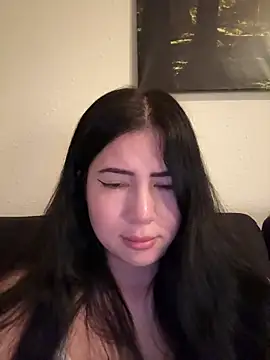 clairewntr online show from February 28, 2025, 9:33 pm