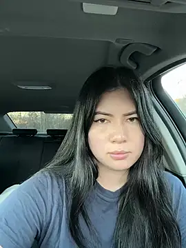 clairewntr online show from March 17, 2025, 5:05 pm