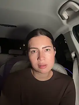 clairewntr online show from October 6, 2025, 3:37 am