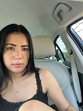 clairewntr online show from March 7, 2026, 10:23 am