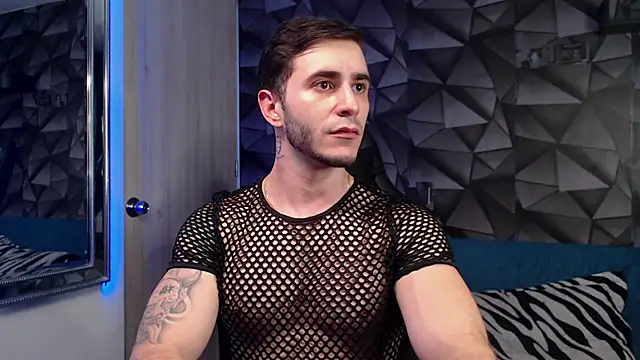 Latino stud4u online show from October 14, 2025, 11:27 pm