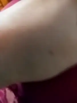 Snapshot of LovlyAnnie chatting on November 19, 2025, 5:29 am LovlyAnnie online show from November 19, 2025, 5:29 am