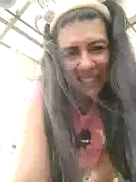 aisha latina online show from December 7, 2024, 7:21 pm