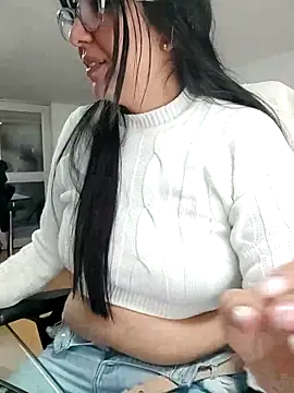 aisha latina online show from March 11, 2026, 2:34 pm