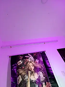 karlablue  online show from April 10, 2026, 8:57 pm