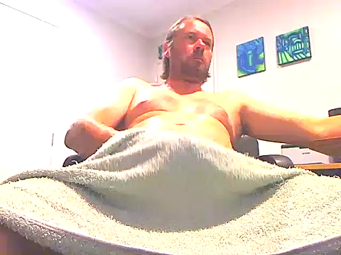 megaboy411 online show from February 12, 2025, 9:42 am