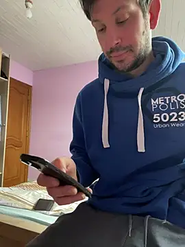 Taxidriver1988 online show from February 22, 2026, 1:09 pm