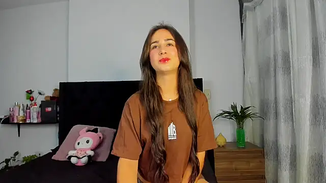 AndreaStivens online show from November 14, 2025, 10:36 am