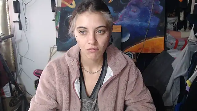 mariecam420 online show from March 16, 2025, 8:11 pm