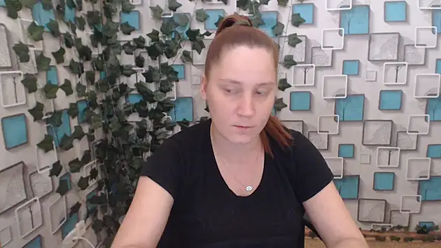 JosieJun  online show from September 17, 2025, 6:31 pm