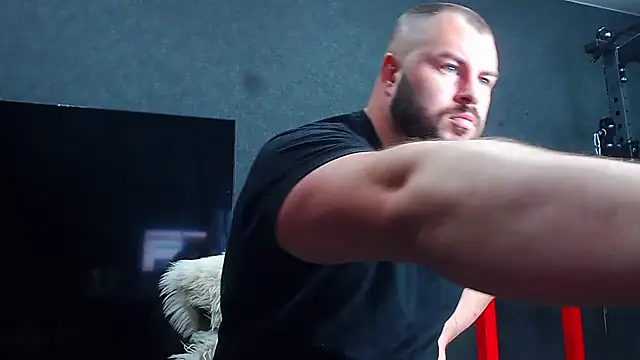 Snapshot of muscularjohnforuX chatting on April 25, 2026, 2:58 pm muscularjohnforuX online show from April 25, 2026, 2:58 pm