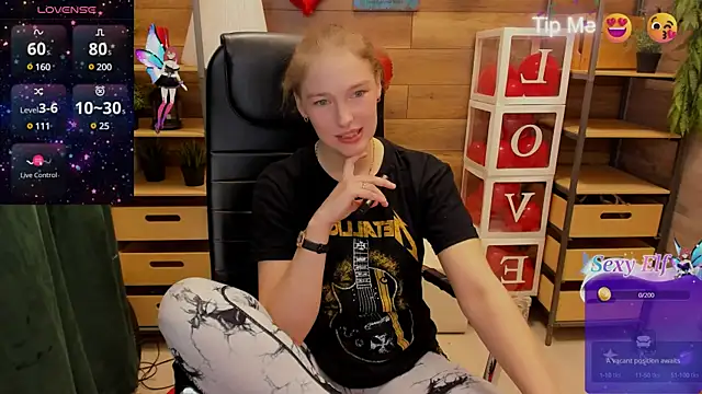  fiona Love online show from March 15, 2025, 9:49 pm