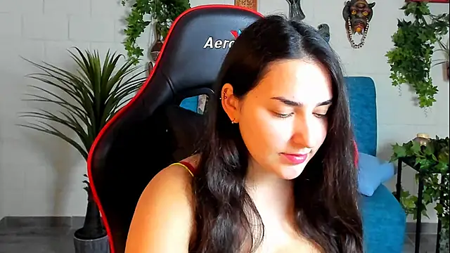 CeceliaJohnson online show from January 29, 2025, 8:08 am