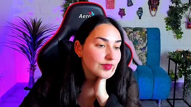 CeceliaJohnson online show from March 4, 2025, 11:08 am