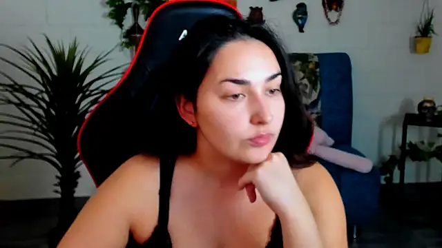 CeceliaJohnson online show from November 13, 2025, 8:02 am