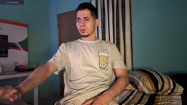 Snapshot of steven_clain chatting on May 23, 2026, 8:07 am steven clain online show from May 23, 2026, 8:07 am