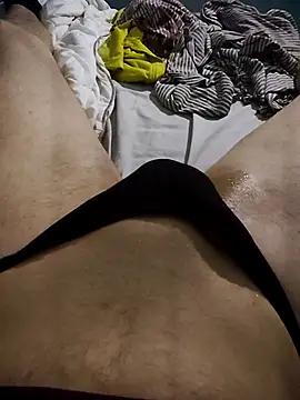 Snapshot of Lydia469 chatting on March 2, 2026, 11:33 pm Lydia469 online show from March 2, 2026, 11:33 pm