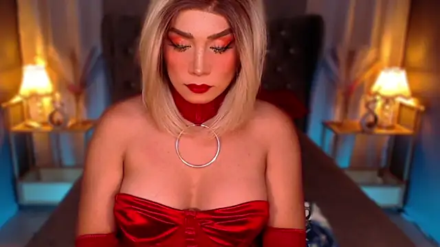 QUEEN GIAMOORE69 online show from March 22, 2026, 6:33 pm