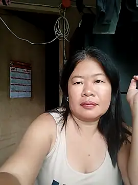 lickmepussy21 online show from February 5, 2026, 10:58 pm