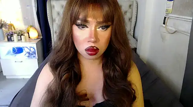 RebecaNextToYou online show from December 2, 2024, 8:00 pm