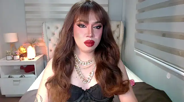 RebecaNextToYou online show from February 5, 2025, 5:20 pm