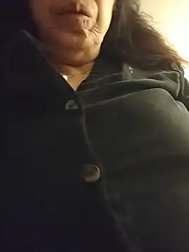 Susannemilf online show from November 29, 2025, 4:04 am