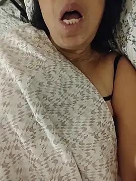 Susannemilf online show from March 23, 2026, 3:49 pm