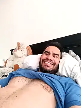 Snapshot of javiermarval83 chatting on January 31, 2025, 12:40 pm javiermarval83 online show from January 31, 2025, 12:40 pm