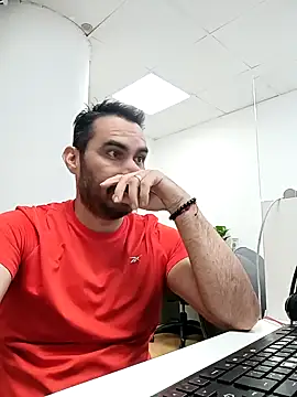 Snapshot of javiermarval83 chatting on January 31, 2025, 9:48 pm javiermarval83 online show from January 31, 2025, 9:48 pm