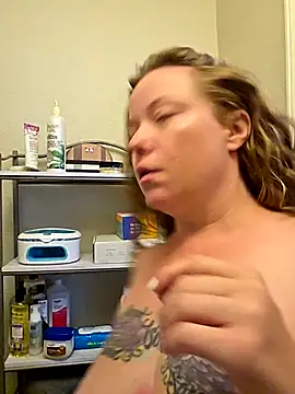 julimonroe online show from September 17, 2025, 3:35 pm