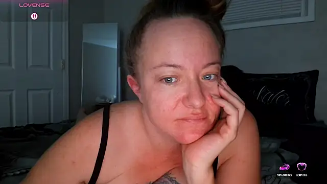 julimonroe online show from November 15, 2025, 12:23 pm