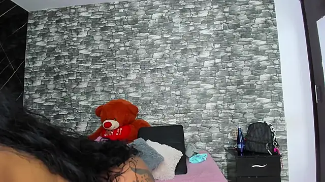 HeidyWillss online show from December 16, 2025, 7:30 pm