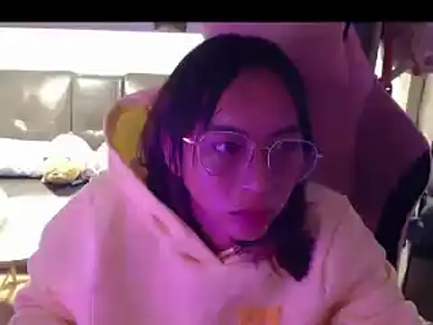 sexybigcockandtits online show from December 12, 2024, 5:48 pm