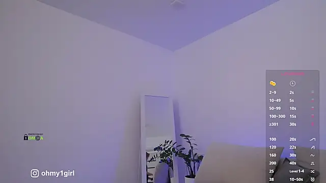 Fallinlove1 online show from November 16, 2025, 9:15 am