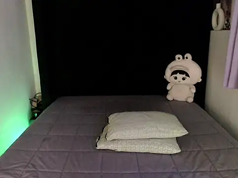 Angelic Fuckerxxx online show from February 17, 2026, 3:25 am