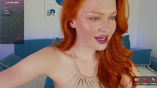 Snapshot of Born_to_Loveee chatting on December 13, 2024, 2:49 pm Born to Loveee online show from December 13, 2024, 2:49 pm