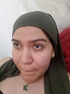 MatchedEyebrow online show from February 9, 2025, 11:36 pm