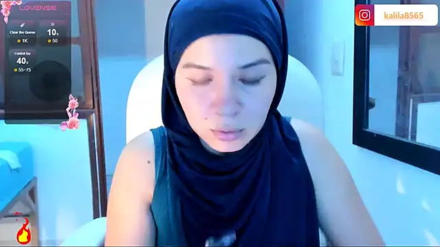 MatchedEyebrow online show from October 17, 2025, 9:50 pm