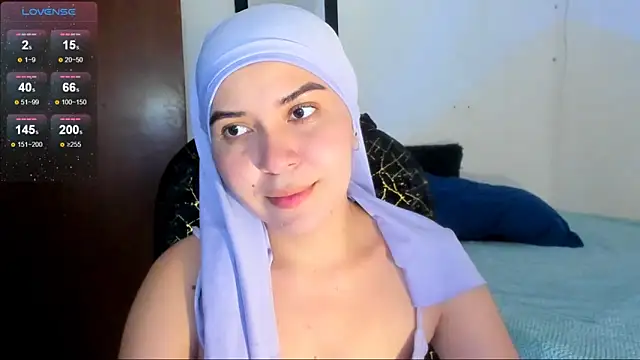 Snapshot of MatchedEyebrow chatting on April 22, 2026, 8:54 pm MatchedEyebrow online show from April 22, 2026, 8:54 pm