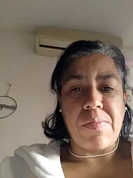 Molly newman6 online show from April 4, 2026, 11:40 am