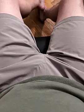 MrandMrsHaze online show from April 16, 2026, 2:01 am