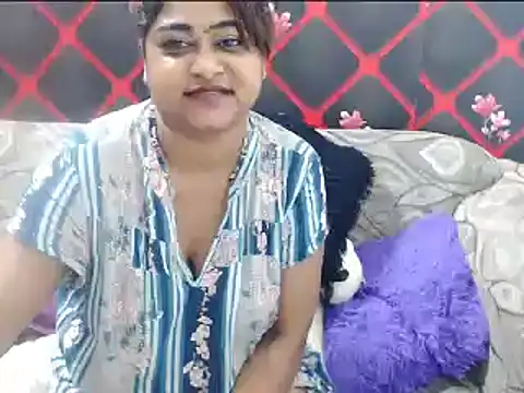 indian glitter online show from March 8, 2025, 10:45 pm