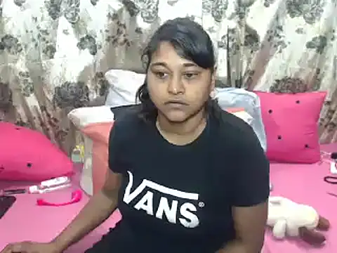 indian glitter online show from September 28, 2025, 5:51 pm
