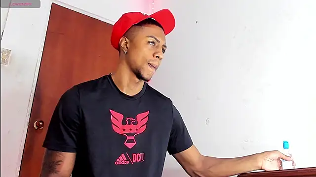 YeremiBrowm online show from December 20, 2024, 8:01 pm