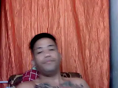 Snapshot of Thyler08 chatting on December 28, 2024, 8:48 am Thyler08 online show from December 28, 2024, 8:48 am