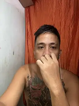 Snapshot of Thyler08 chatting on March 20, 2025, 6:08 am Thyler08 online show from March 20, 2025, 6:08 am