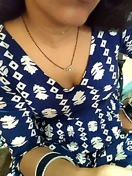 Snapshot of Diya_143 chatting on March 19, 2026, 7:12 am Diya 143 online show from March 19, 2026, 7:12 am