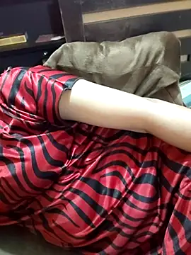 Snapshot of Diya_143 chatting on April 15, 2026, 7:43 pm Diya 143 online show from April 15, 2026, 7:43 pm